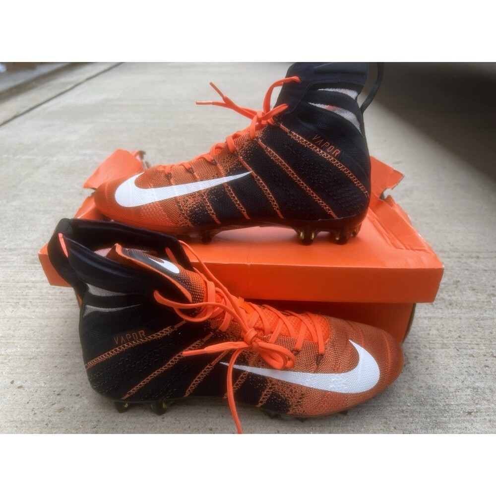 Size 13 Nike Vapor Untouchable 3 Elite Football Cleats Black/Orange AO3006-081